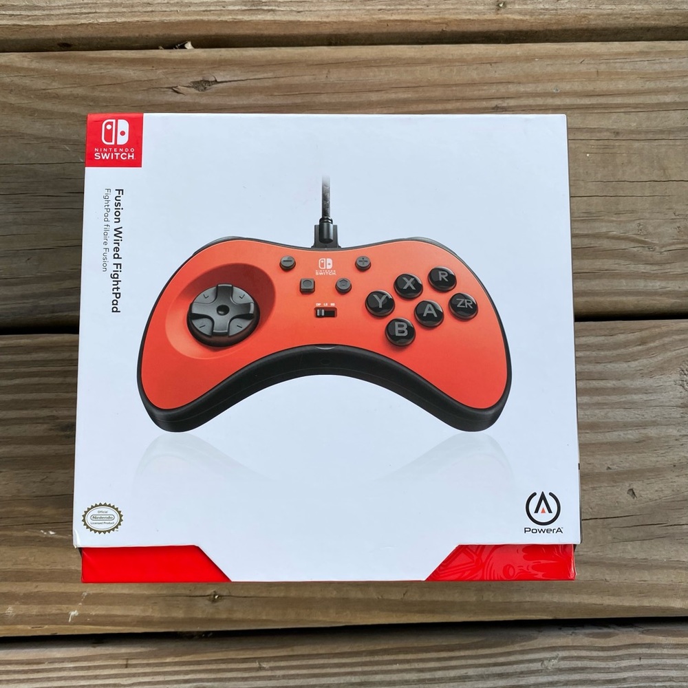 Nintendo Switch - PowerA Fusion Wired Fightpad - B